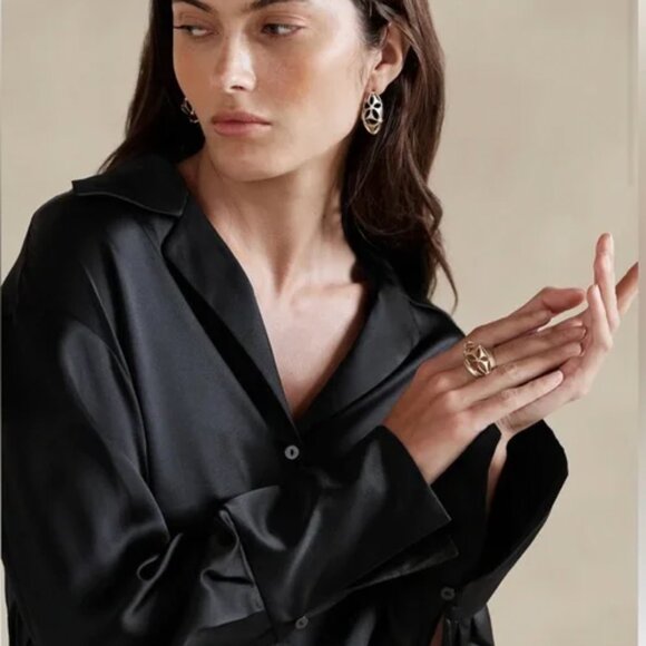 Banana Republic Bliss Silk Resort Shirt Blouse Black NWT - Picture 4 of 8